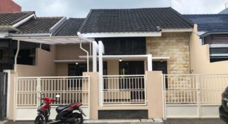 Rumah dijual di Jalan Candi Mendut Barat selangkah dari Jalan Soekarno Hatta Malang