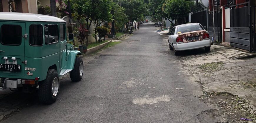 Rumah dijual di Jalan Candi Mendut Barat selangkah dari Jalan Soekarno Hatta Malang