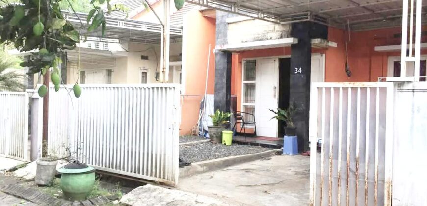 Rumah kost dijual di Jalan Arumba dekat Universitas Brawijaya dan Universitas Muhammadiyah Kota Malang