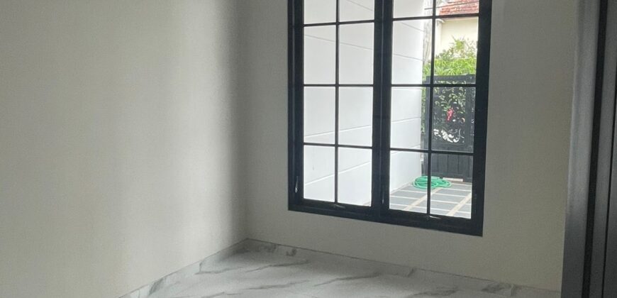 Rumah dijual Kondisi Bangunan Baru Type Minimalis di Sulfat Kota Malang