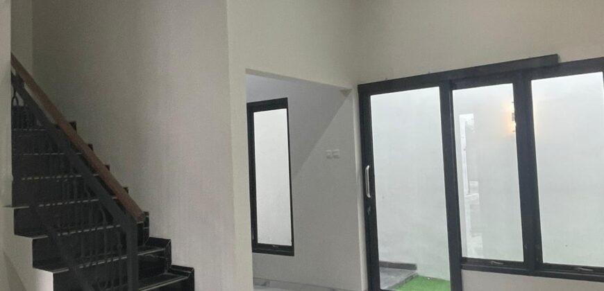 Rumah dijual Kondisi Bangunan Baru Type Minimalis di Sulfat Kota Malang