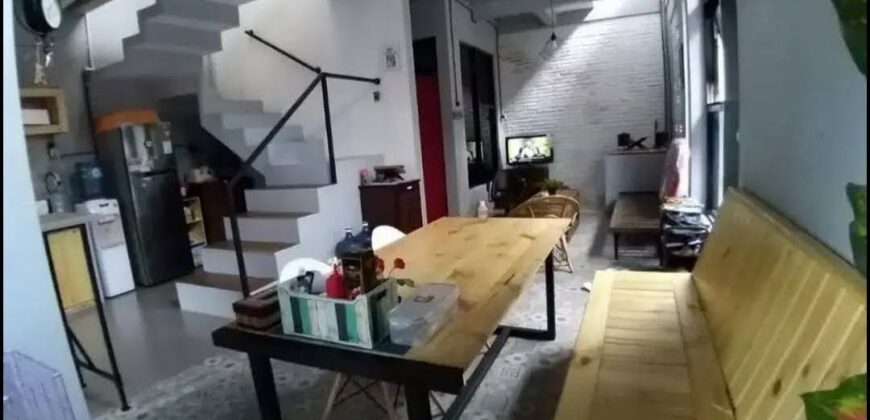 Rumah dijual di daerah Pandanwangi Sulfat Kota Malang 3 Kavling jadi 1