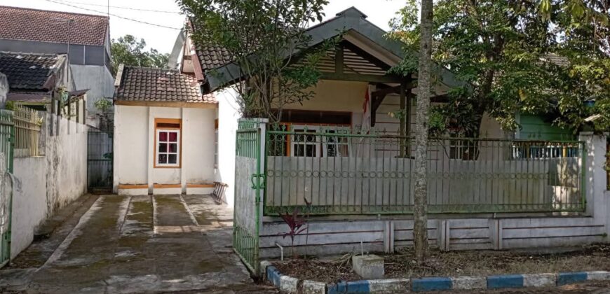 Rumah dijual di Pondok Blimbing Indah Araya Kota Malang
