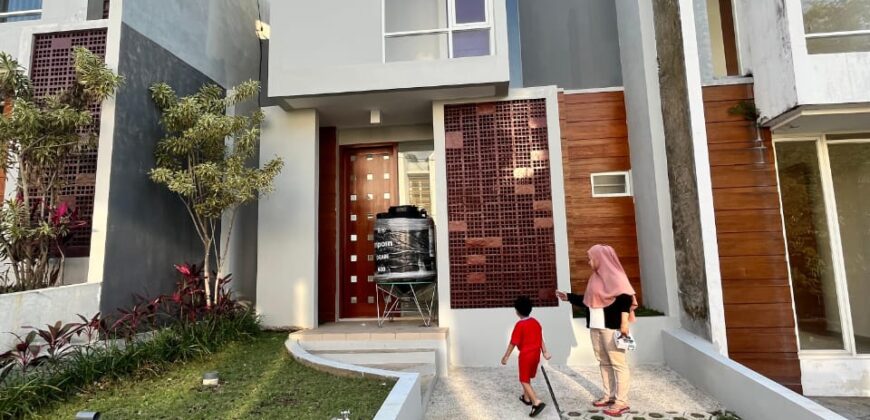 Rumah dijual di Perumahan Oz Residence Tidar Kota Malang