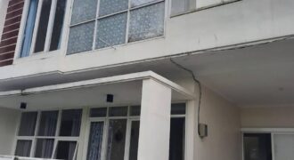Villa Keluarga dijual di Temas Batu dekat dengan Batu Town Square